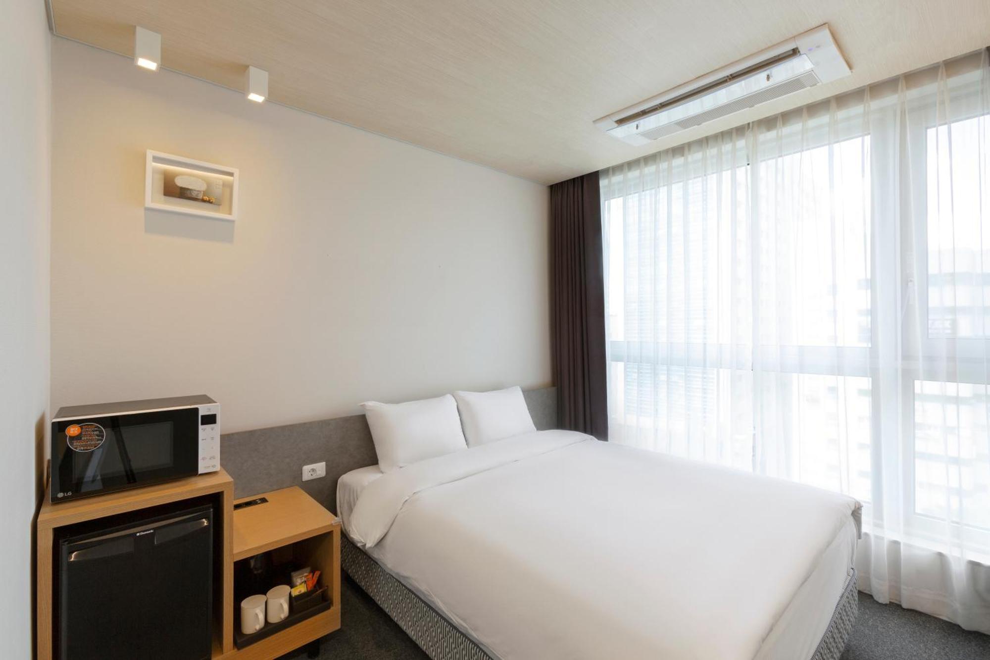 Grand City Hotel Changwon Eksteriør bilde