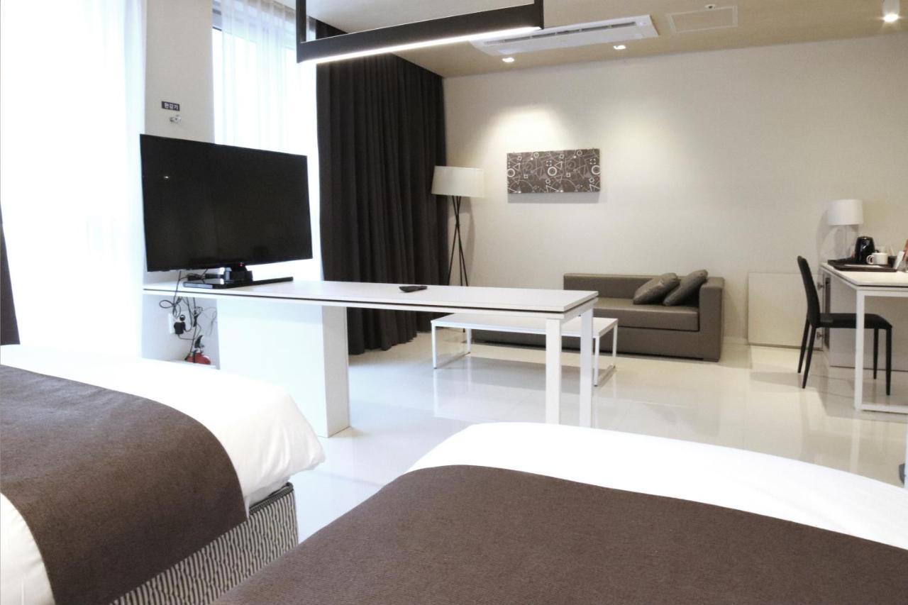 Grand City Hotel Changwon Eksteriør bilde